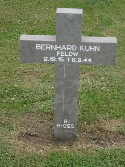 Kuhn Bernard
